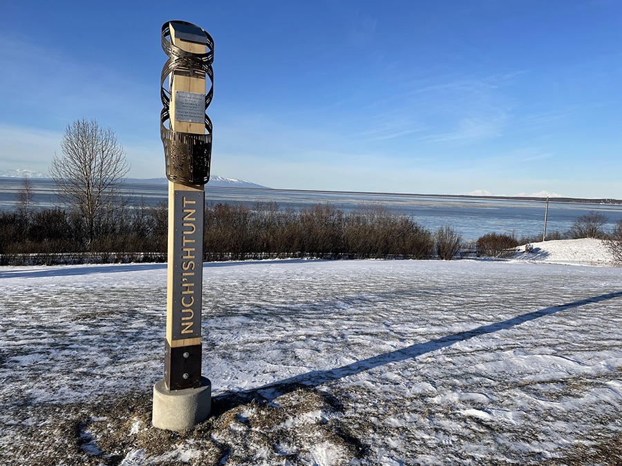 Trail signage in the language of the Dena’ina tribe | Photo courtesy Anchorage Park Foundation