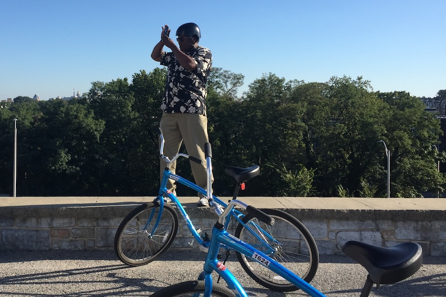 Guy Williams take a photo | Photo by Brandi Horton