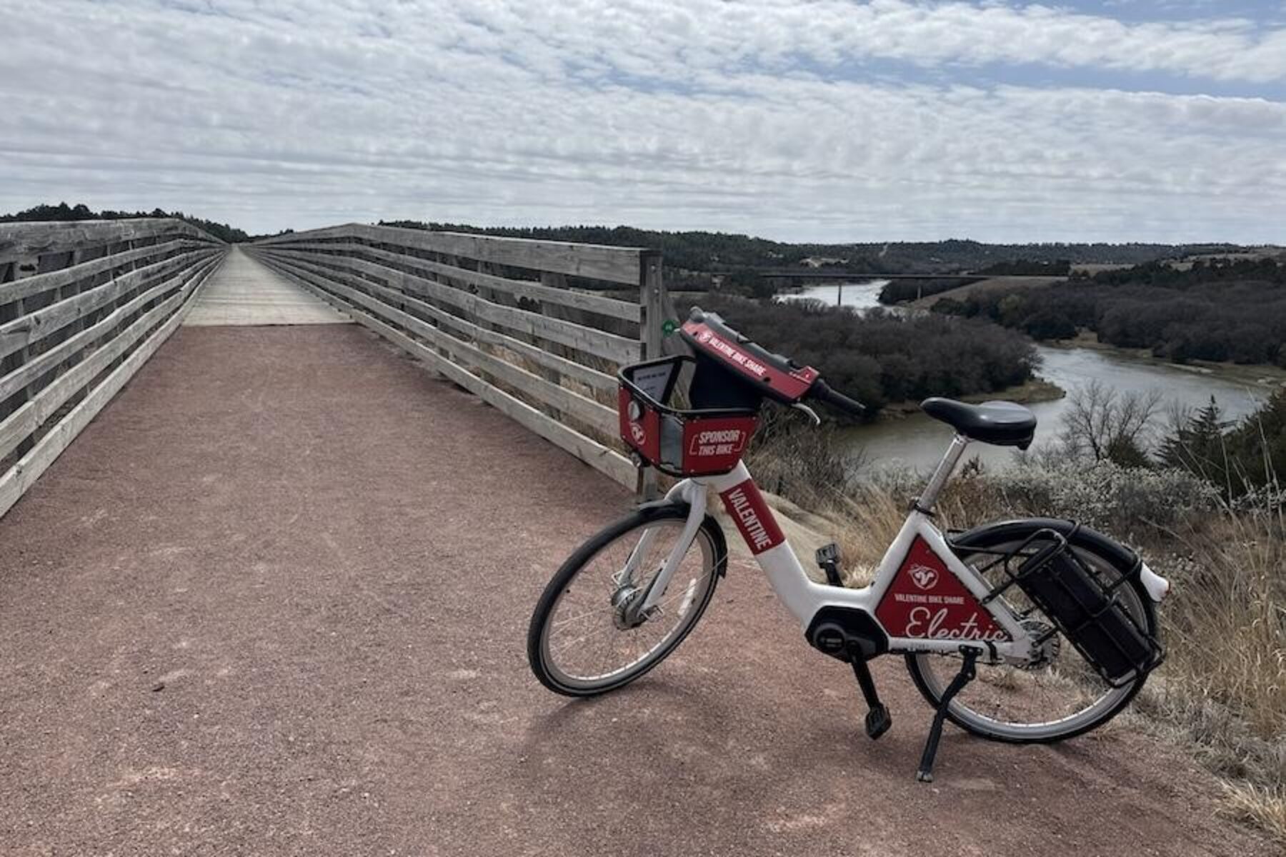 Valentine bike share bike on Nebraska's Cowboy Trail | Photo courtesy ROAM Share