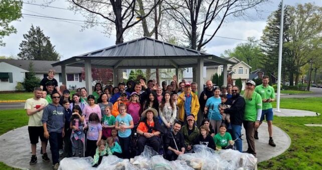 Clean up on 2025 Celebrate Trails Day in Union County, NJ | Photo by Upendra Sapkota