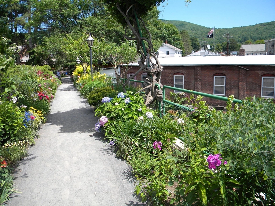 Bridge of Flowers in Massachusetts | Photo by David Alexander