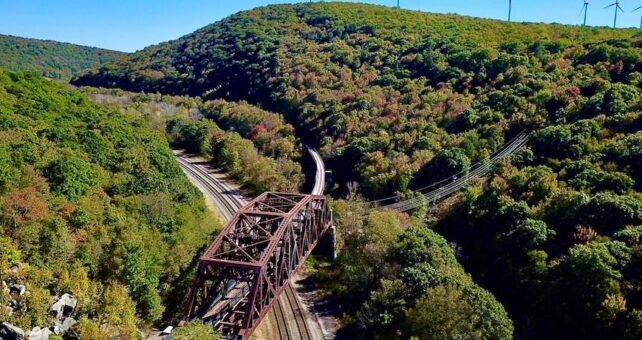 Great Allegheny Passage just outside Pittsburgh, Pennsylvania | Photo by Milo Bateman