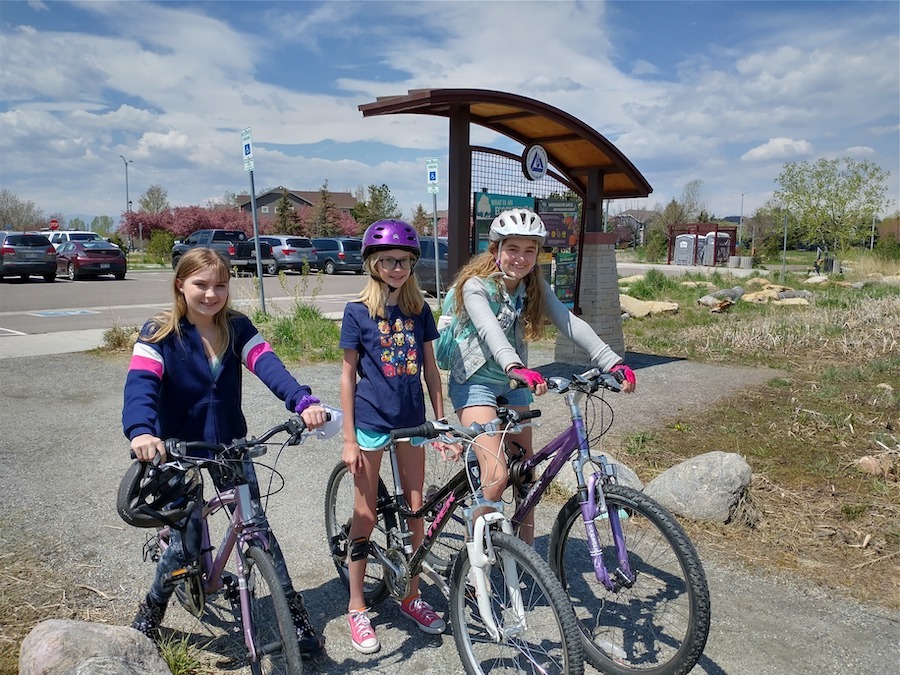 Visiting a park with friends | Photo by Scott Stark