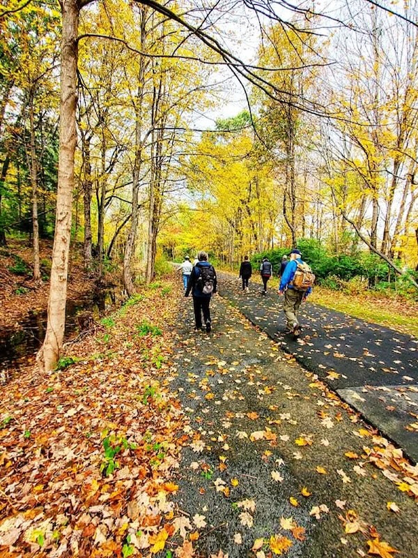 Farmington Canal Heritage Trail | Photo courtesy New Haven Friends of the Farmington Canal Greenway