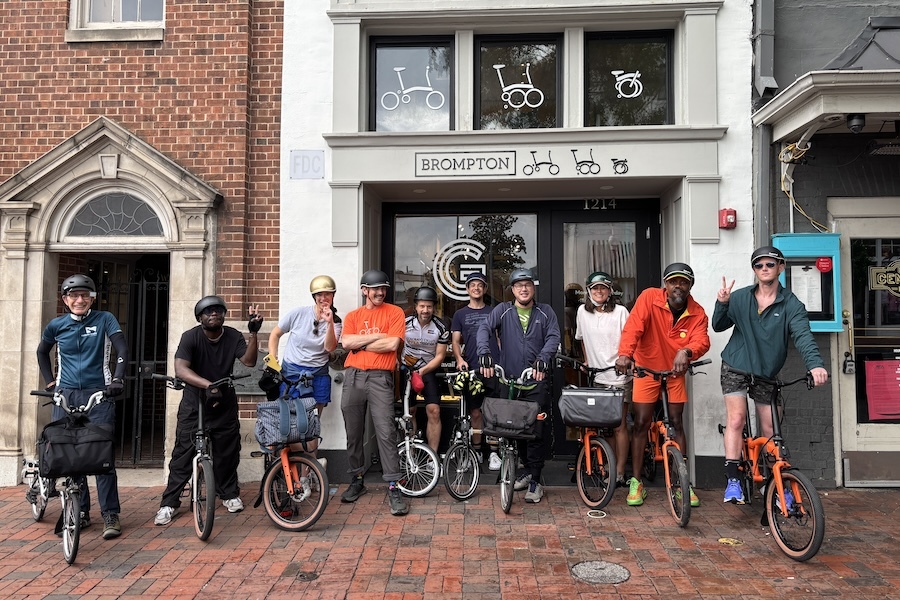 Bike ride with Brompton in Washington, DC | Photo by Anthony Le