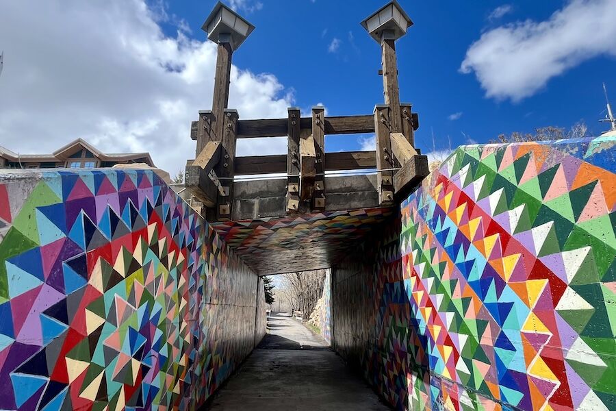15_A connecting trail to the Historic Union Pacific Rail Trail in Park City, Utah_Photo by Cindy Parks Colorful murals adorn the walls of pedestrian tunnels all along the Historic Union Pacific Rail Trail’s route through Park City. Photo by Cindy Barks.