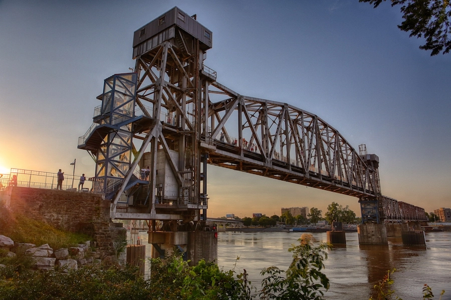 The Arkansas River Trail winds just over 21 paved miles through the Little Rock area, connecting several scenic parks and bridges, most notably the Big Dam Bridge, which spans 4,226 feet. Photo by Scott Stark.