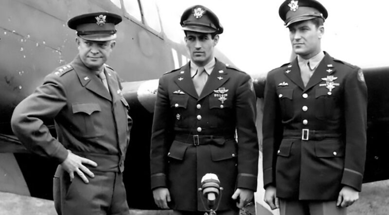 Left to right: Gen. Dwight Eisenhower awarded the Distinguished Service Cross (DSC) to Capt. Don Gentile (he was promoted posthumously to major) and fellow Eagle Squadron veteran Col. Don Blakeslee in April 1944. It was Gentile’s second DSC.