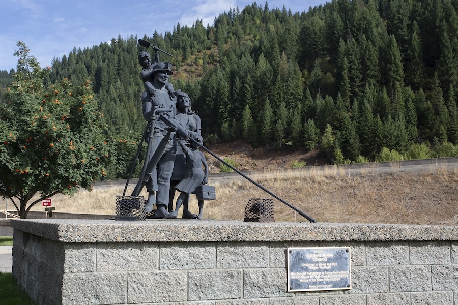 Sculpture along the Idaho's Trail of the Coeur d'Alenes | Photo by Glenn Zinkus