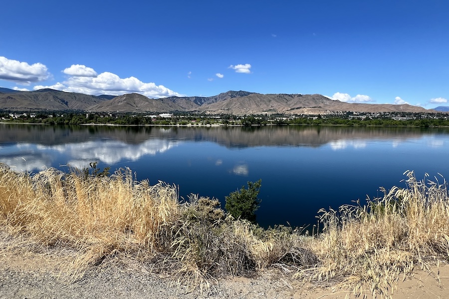 Columbia River view from the Apple Capital Loop Trail | Photo by Robert Annis