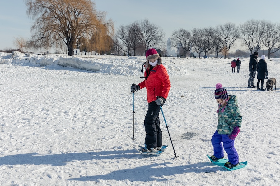 parent and child show shoeing on Ohio's Cleveland Lake Front Bikeway | Photo by Jason Cohn