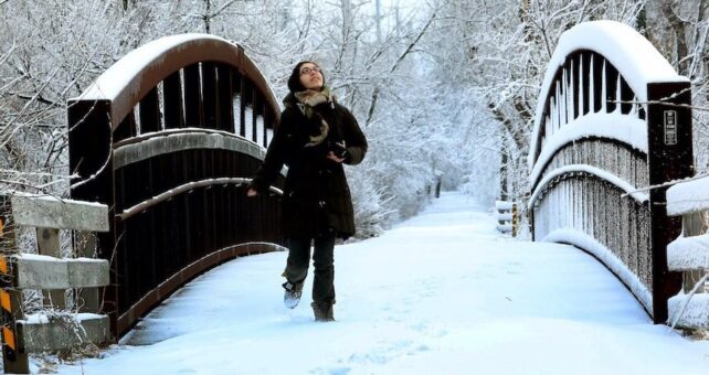 Along the Illinois Prairie Path in Warrenville | Photo by Beverly Horne/Daily Herald/dailyherald.com