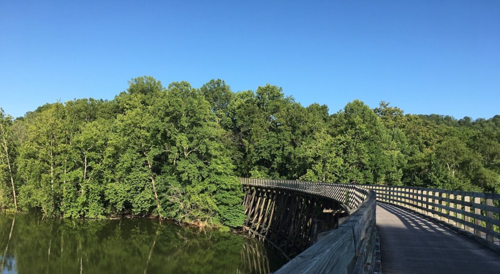 Virginia Creeper Trail | Photo by Anthony Le