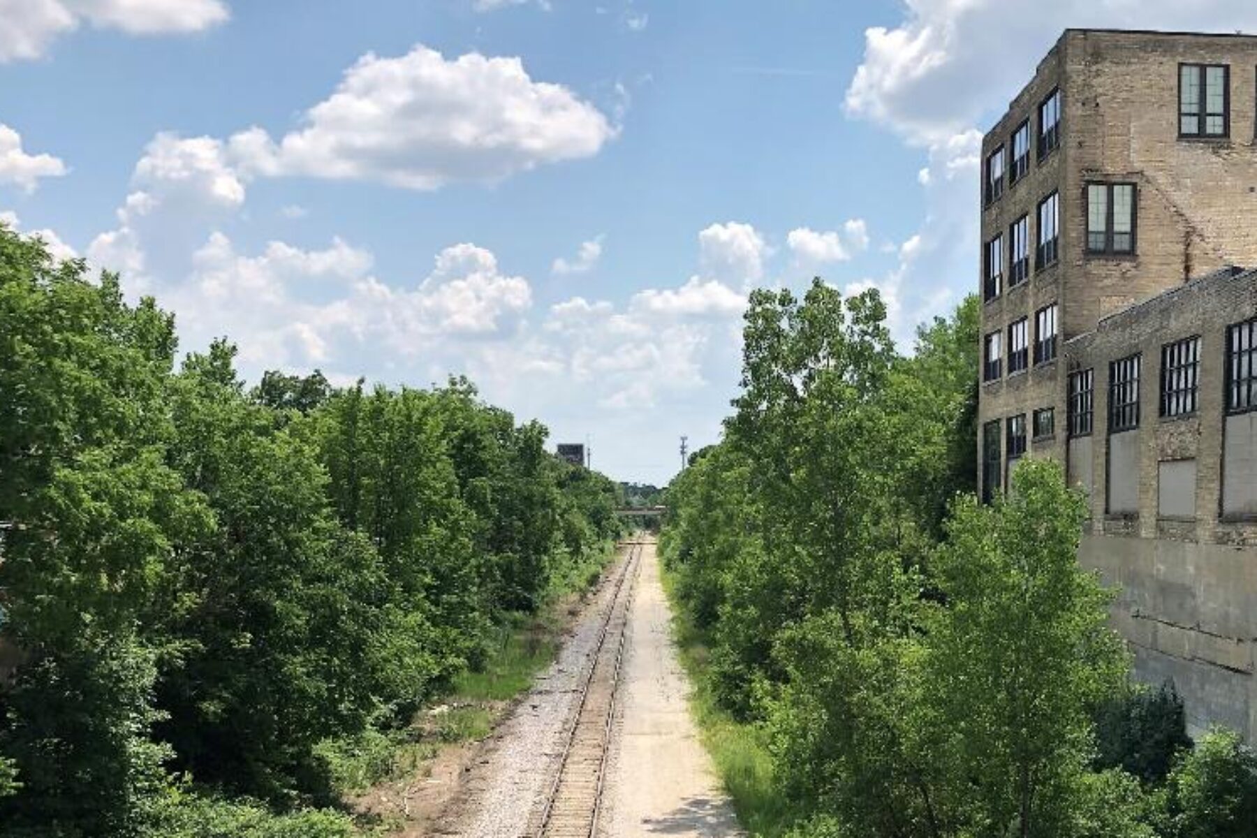 View of the 30th Street corridor in Milwaukee, looking south from the North Avenue Bridge (taken in July 2020) | Courtesy RTC