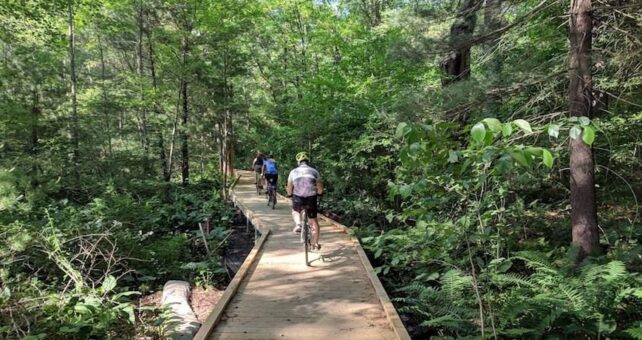 Weekly summer Landline ride at the newly rebuilt trail and boardwalk around the Needham Reservoir in Massachusetts | Photo by David Loutzenheiser