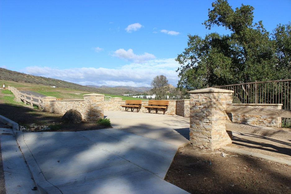 A public entrance to the completed Simi Valley Arroyo Simi Greenway Bike Trail | Courtesy Rancho Simi Recreation & Park District