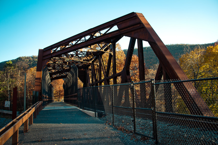 A train and pedestrian bridge in Jim Thorpe | Photo by Frederik Togsverd