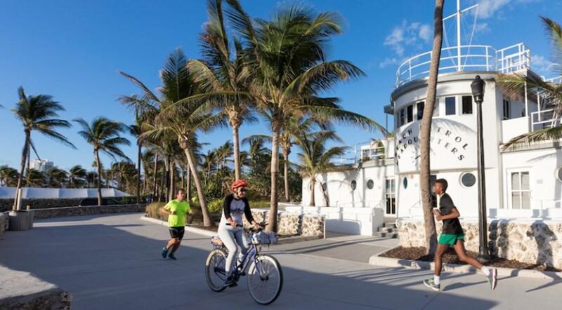 Atlantic Greenway South Beach Trail, part of the Miami LOOP | Photo by Lee Smith