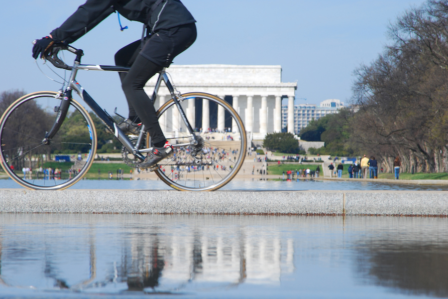 Bicyclist in front of Lincoln Memorial - Photo courtesy Getty Images