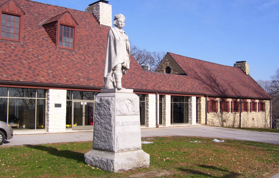 Black Hawk State Historic Site along the Great River Trail in Illinois | Photo by Karas Hall