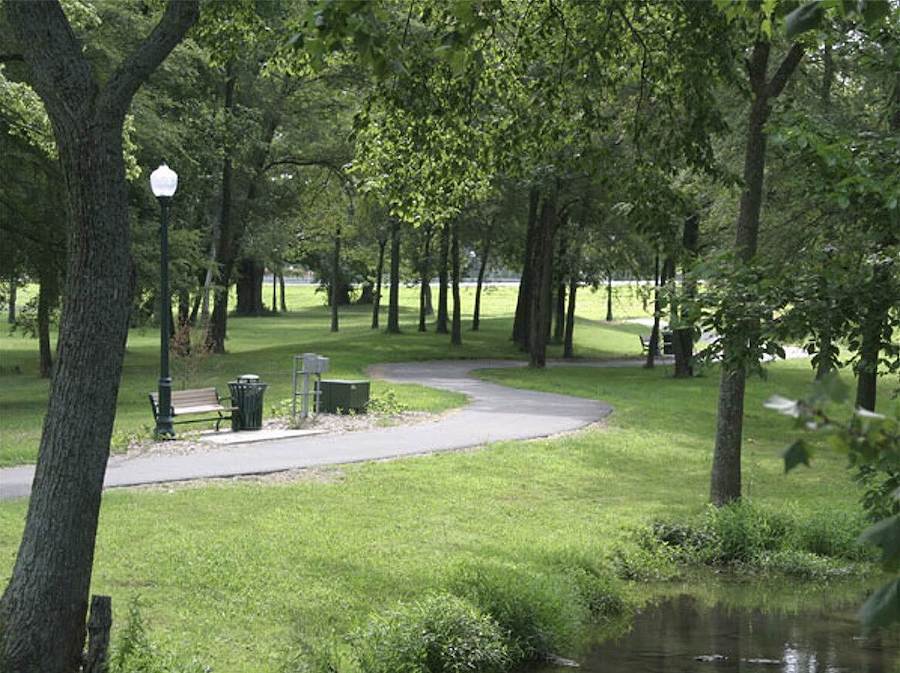 Dogwood Springs Walking Trail | Photo courtesy of Siloam Springs Parks and Recreation Department
