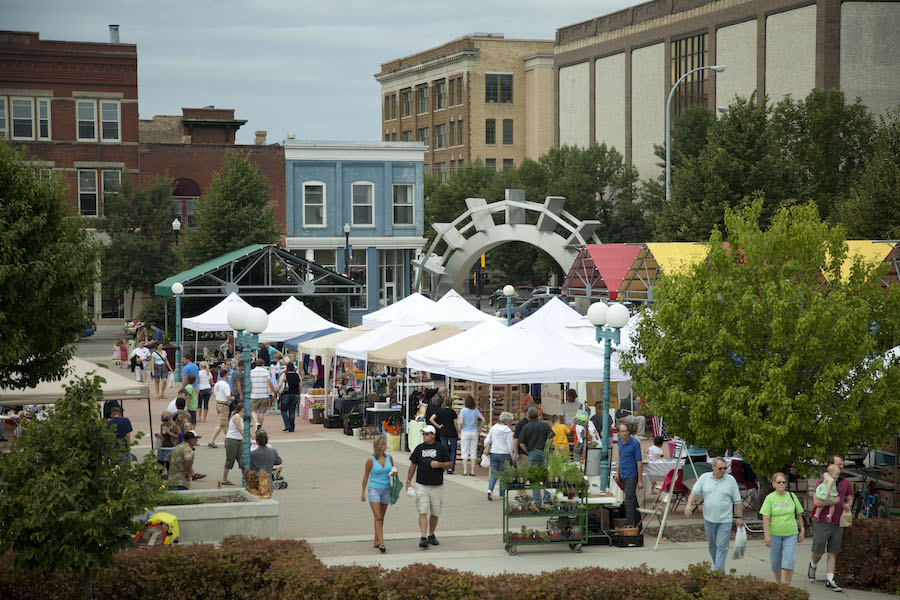 Grand Forks farmers market near the Greenway of Greater Grand Forks | Photo courtesy Visit Grand Forks