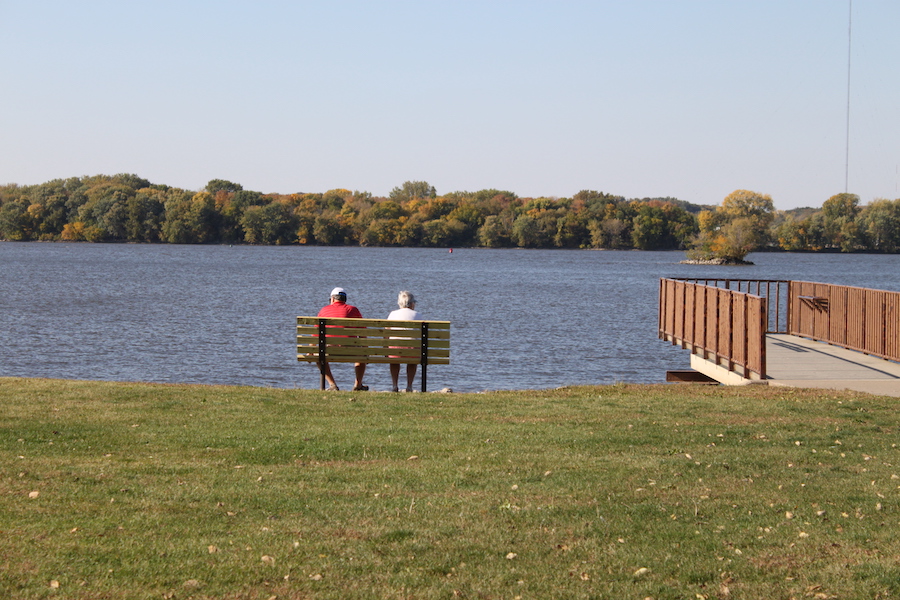 Great River Trail along Ben Butterworth Parkway | Courtesy City of Moline Parks and Recreation