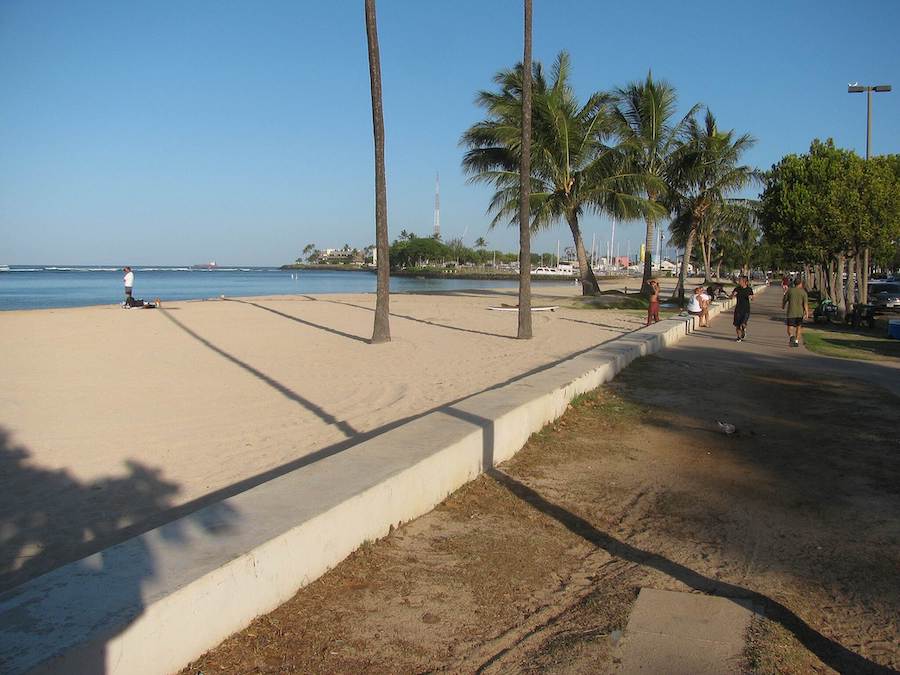 Hawaii's Ala Moana Park Path | Photo by TrailLink user Forest & Kim Starr