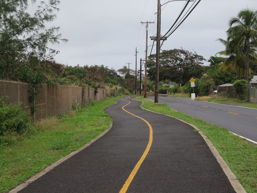 Hawaii's Waialua Beach Road Bike Path | Photo courtesy of www.LotsaFunMaps.com