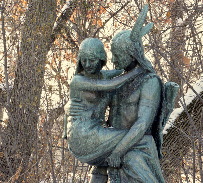 Hiawatha & Minnehaha statue | Photo by Patrick Stewart