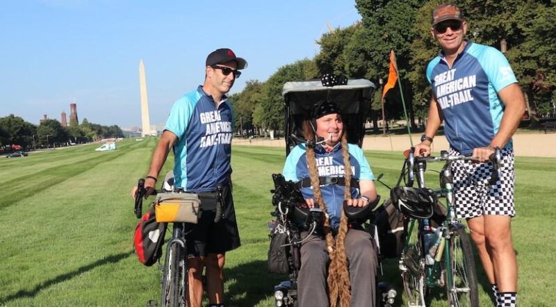 Ian’s ride on the Great American Rail-Trail began with a ceremony on the National Mall. | Photo by Anthony Le, courtesy RTC