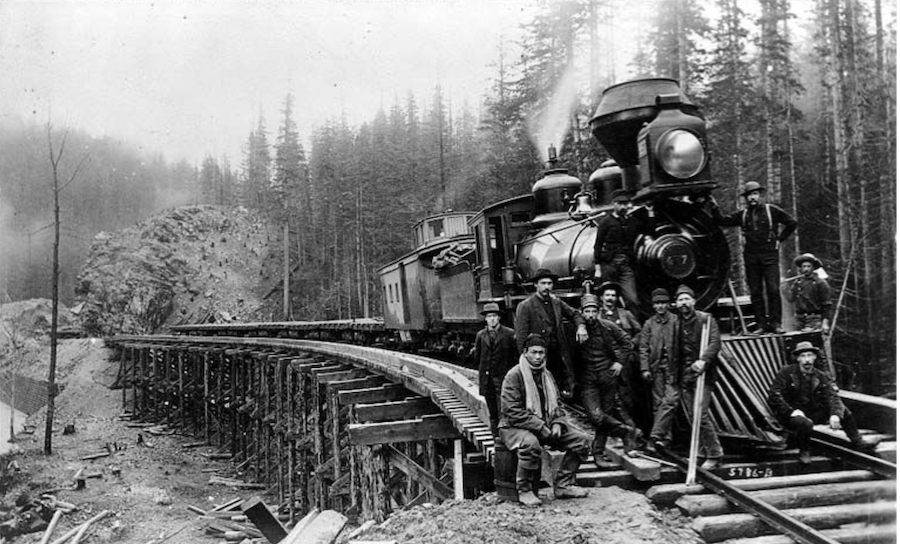 Industrialist James McFadden and crew in Green River, Washington, along the Northern Pacific line | Photo courtesy University of Washington Libraries, Special Collections, UW2315