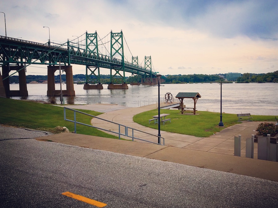 Iowa's Mississippi River Trail | Photo by Suzanne Matyas