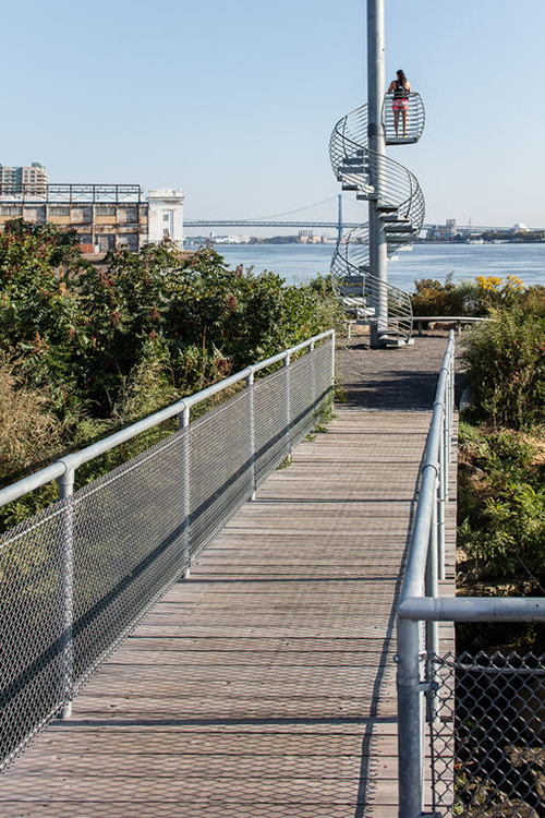 Land Buoy along the Delaware River Trail in Pennsylvania | Photo by Douglas Bovitt, courtesy Delaware River Waterfront Corporation