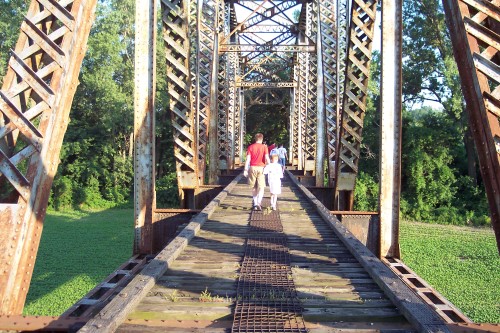 Missouri's 238-mile Katy Trail was made possible by the railbanking process. | Photo courtesy MoBikeFed | CC by 2.0