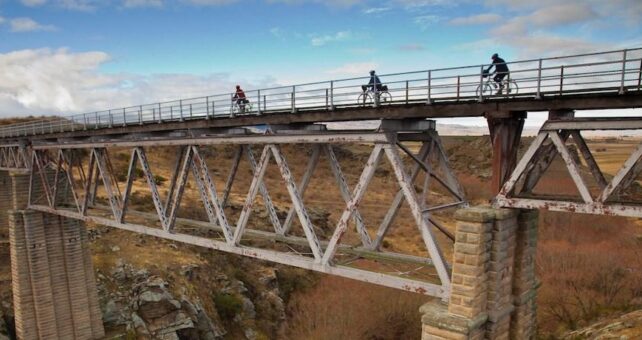 New Zealand's Otago Central Rail Trail | Photo courtesy Otago Central Rail Trail Charitable Trust
