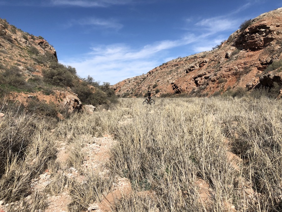 Route through the cap rock bluffs surrounding Roswell, New Mexico | Courtesy Moonrock Outfitters