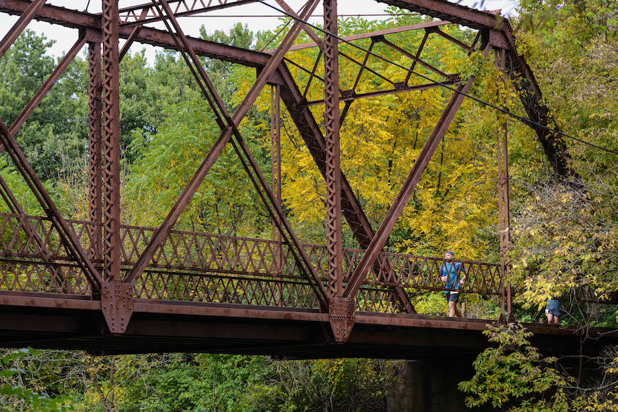 Runners on bridge, Hennepin Canal Parkway | Photo courtesy Hennepin Hundred