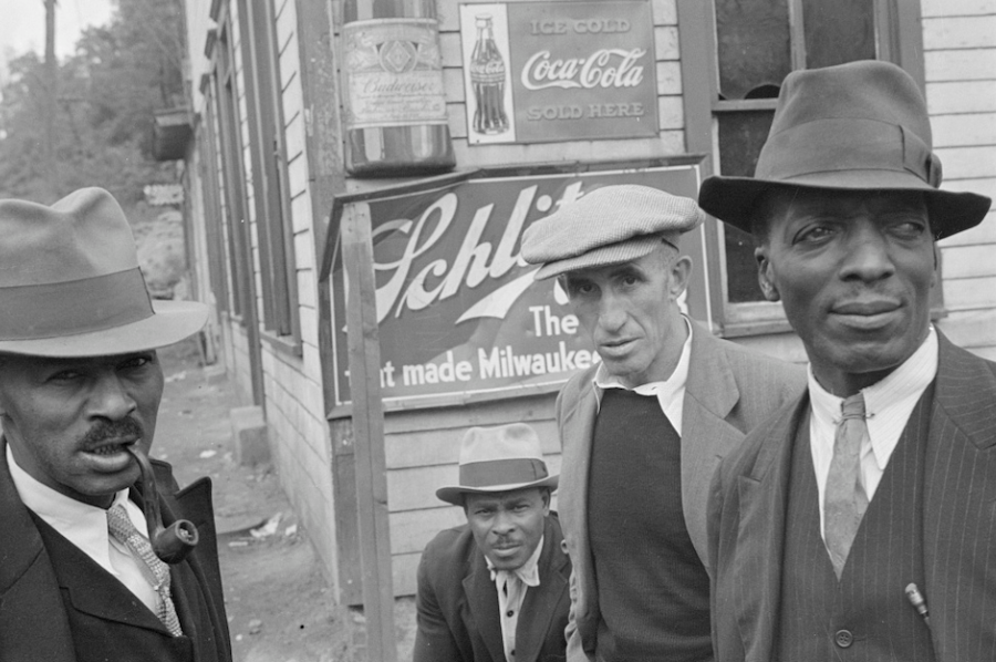 Sunday in Scott's Run in 1935 | Photo by Ben Shahn