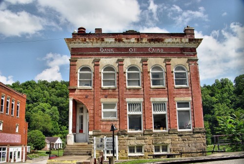 The historical Bank of Cairo building, built in 1896 | Photo by Mike Tewkesbury