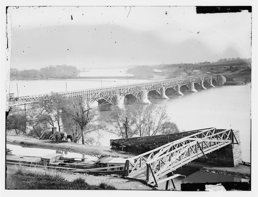 This photo from the Civil War period captures the Alexandria Aqueduct as it crosses from Georgetown to Virginia. | Photo by George N. Barnard, courtesy of Library of Congress