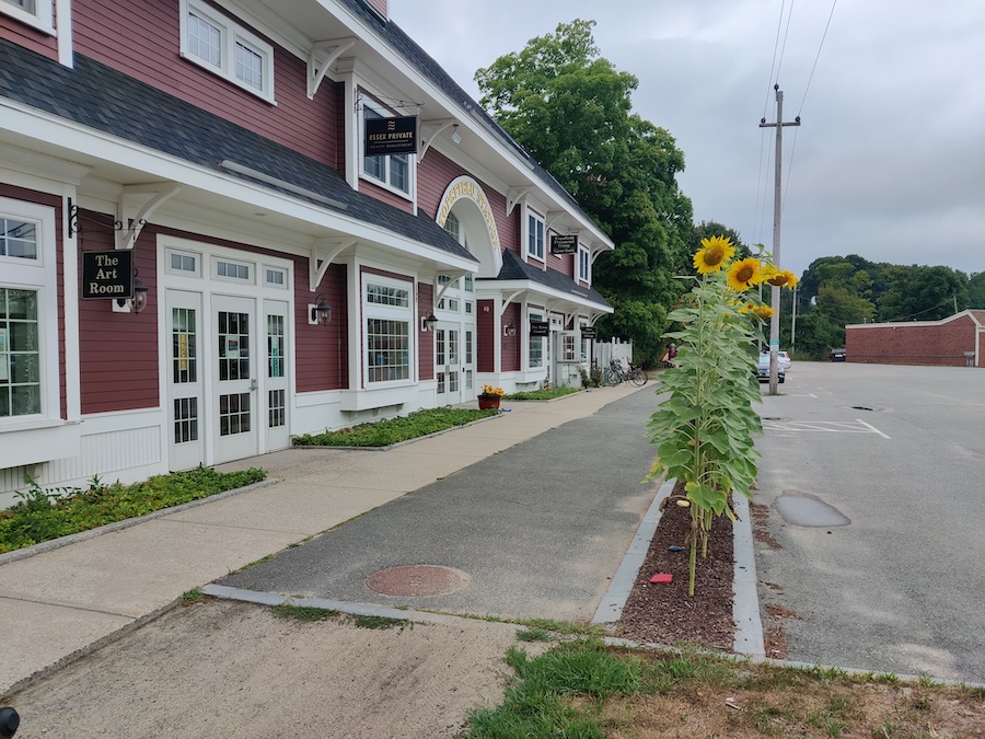 Topsfield Station along the B2B's Topsfield Linear Common in Topsfield, Massachusetts | Photo by Chris Roop