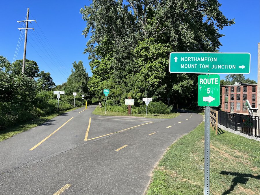 Trail junction along Massachusetts' Manhan Rail Trail | Photo by Kaylyn Yee