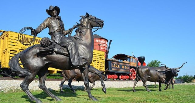 Trail's End Monument in Sedalia, 35 miles east of the Katy Trail's western end in Clinton, celebrating Sedalia's history as the first cow town | Photo by Danielle Taylor