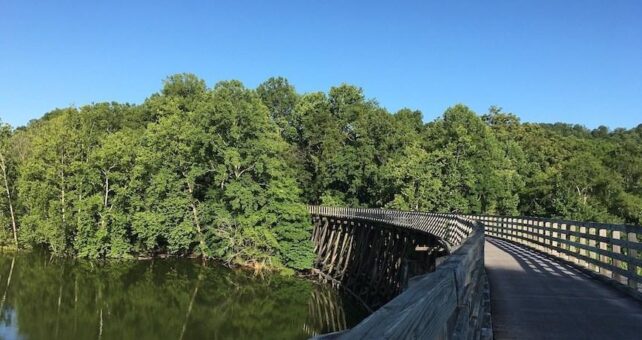 Virginia Creeper Trail | Photo by Anthony Le