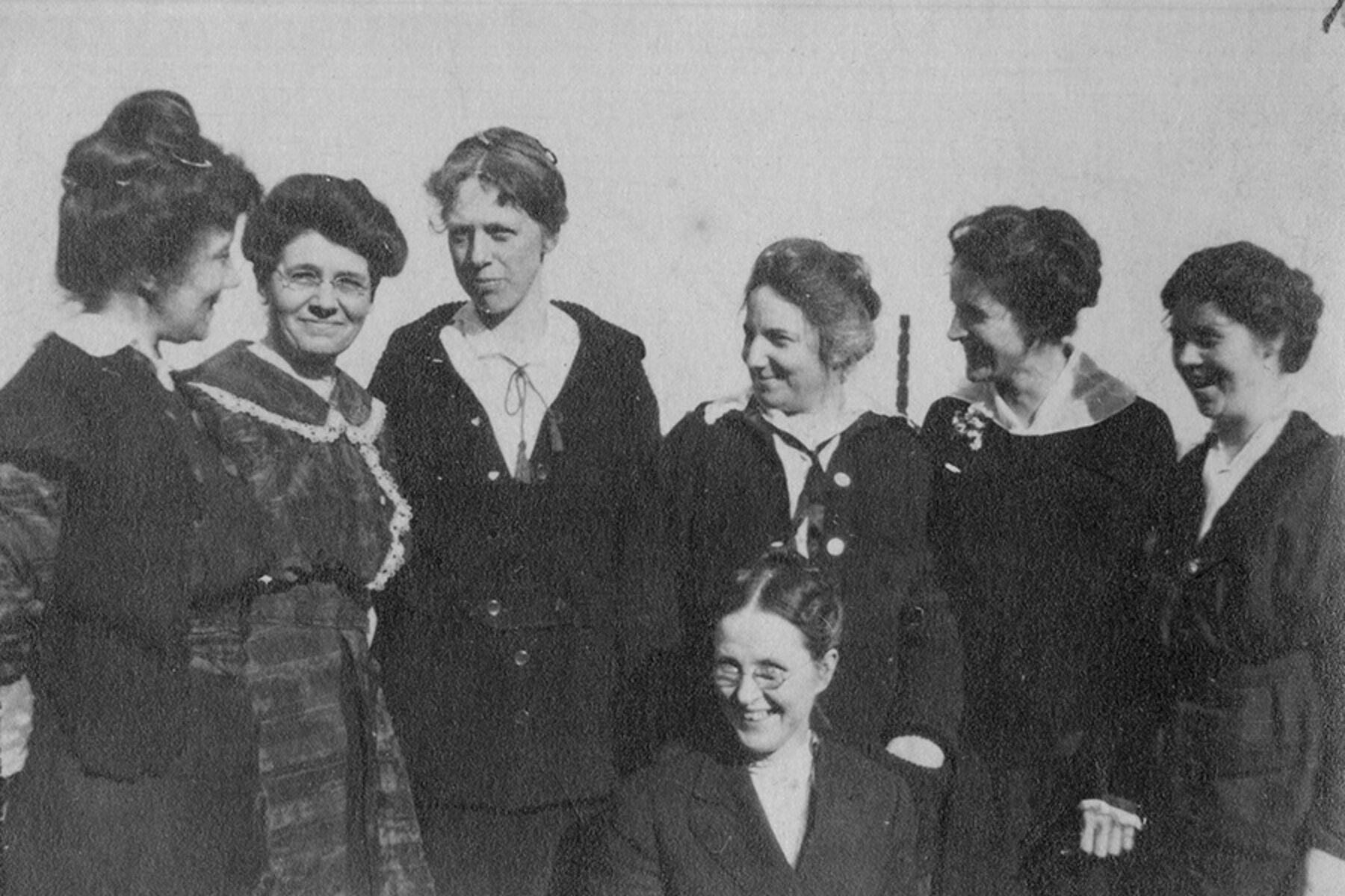 Clara McCarty Wilt and YWCA friends, likely in the 1920s | Photo courtesy University of Washington Libraries, Special Collections (POR2339)