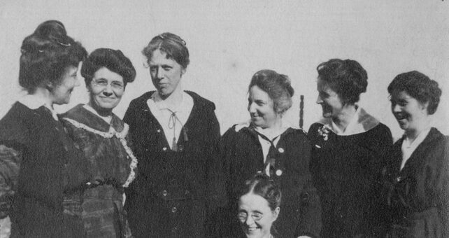 Clara McCarty Wilt and YWCA friends, likely in the 1920s | Photo courtesy University of Washington Libraries, Special Collections (POR2339)