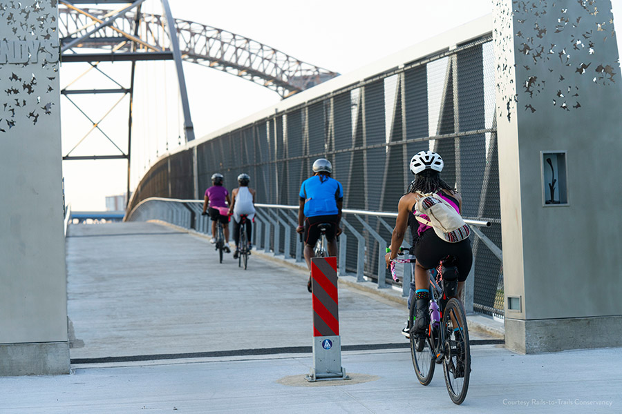 Ohio's Cleveland Foundation Centennial Lake Link Trail | Photo by Jason Cohn