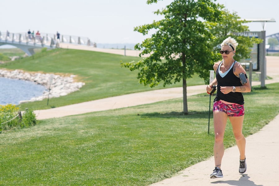 Runner on Wisconsin's Oak Leaf Trail | Photo by Front Room Photography