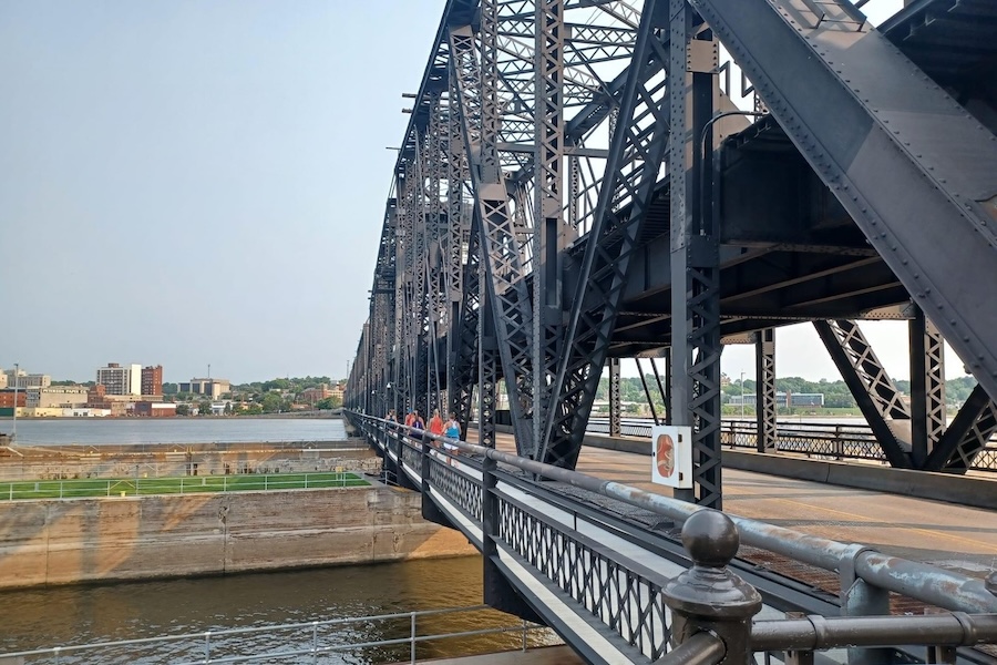 Arsenal Bridge connecting Illinois and Iowa | Photo by Craig Martin